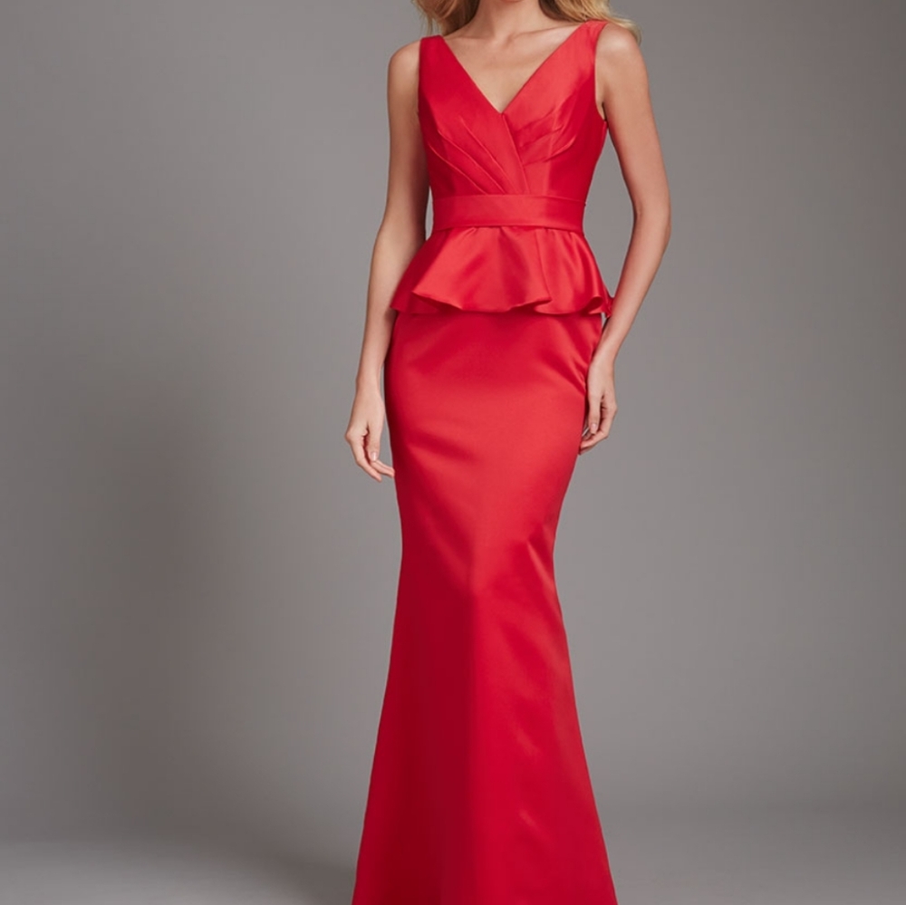 Peplum Scarlett red v-neck gown Formal Maxi dress